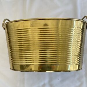 Wash Tub Oval Metal 2 Handles Decorative NWT